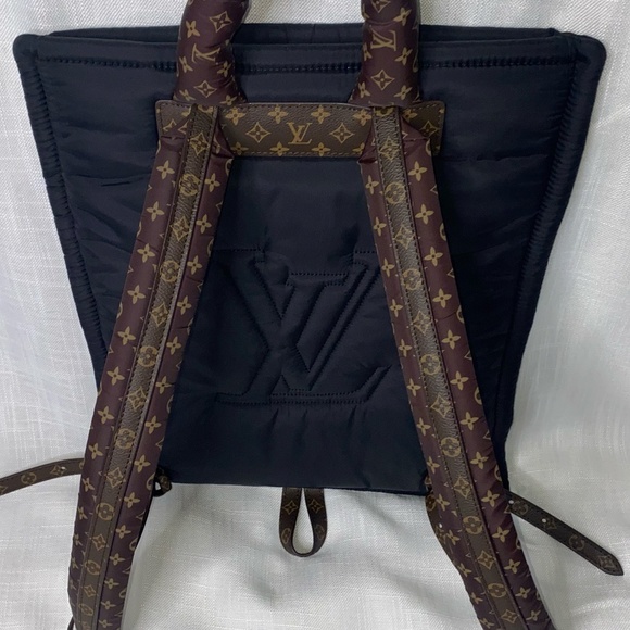 BRAND NEW!!! LUIS VUITTON Monogram Pillow Backpack - Picture 2 of 4